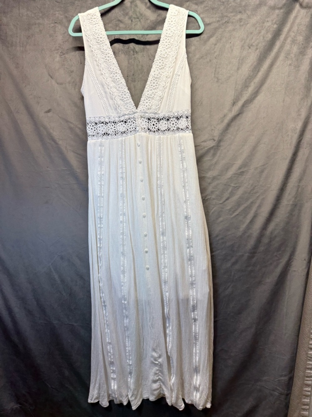 Beachy Bohemian Magnolia Boutique V Neck Maxi Dress Flowy Gauze with Lace Detail